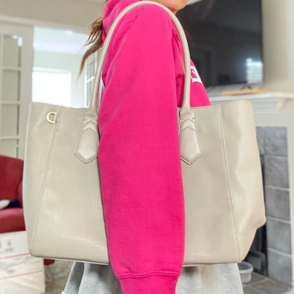 Dagne Dover Signature Tote Bag - Picture 15 of 16